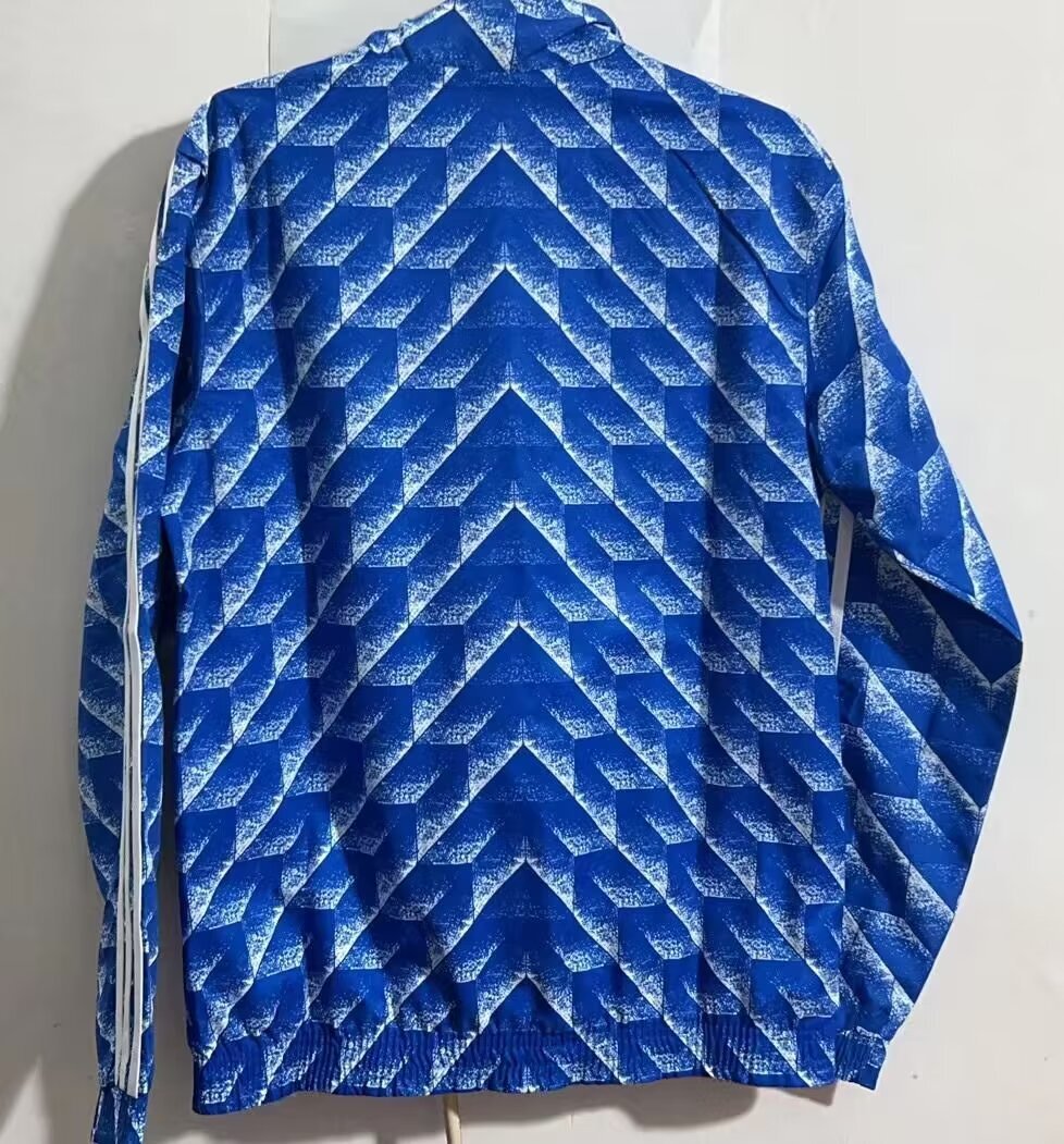 Manchester United Reversible Retro Jacket – Blue & Orange