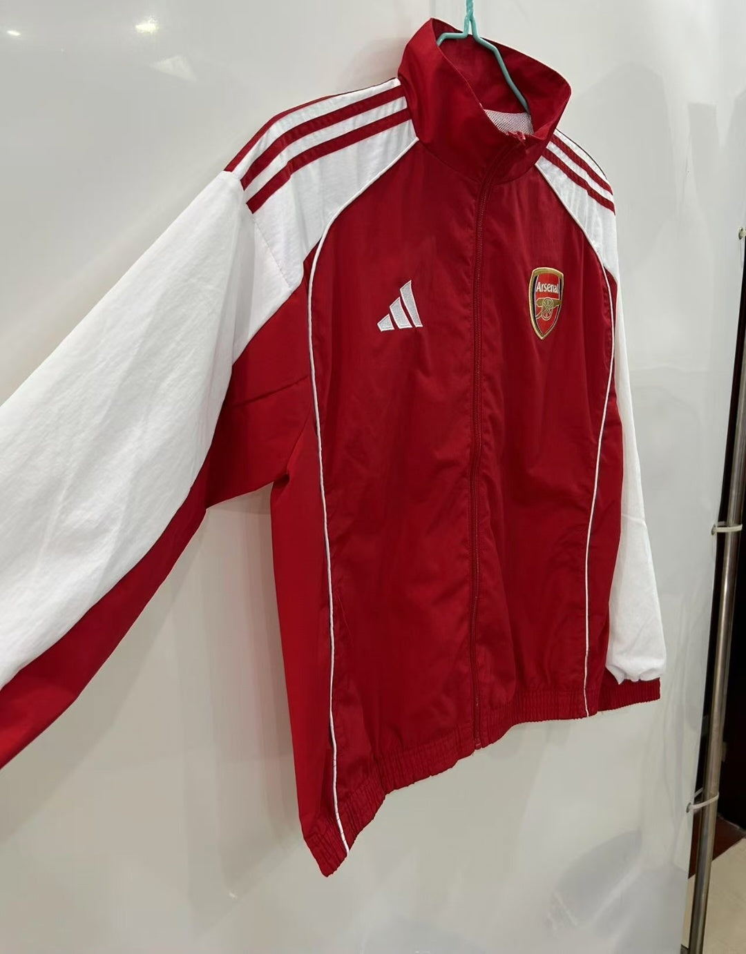 Arsenal 2025/26 Red Windbreaker Jacket – Gunners Fanwear