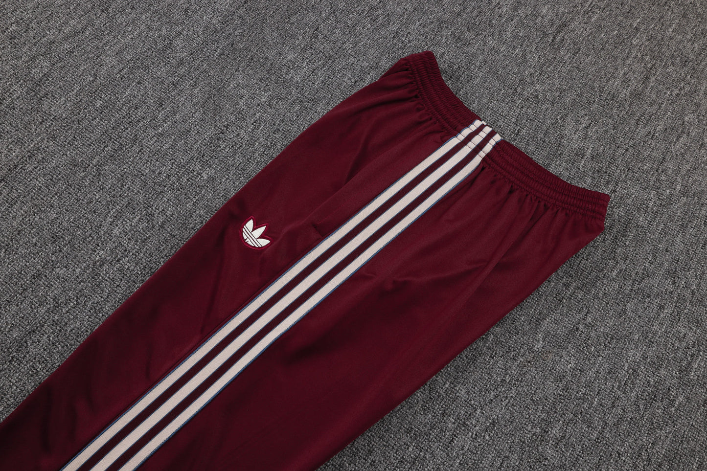 Ajax Retro Tracksuit 2025/26 – Adidas Originals Inspired Full Set