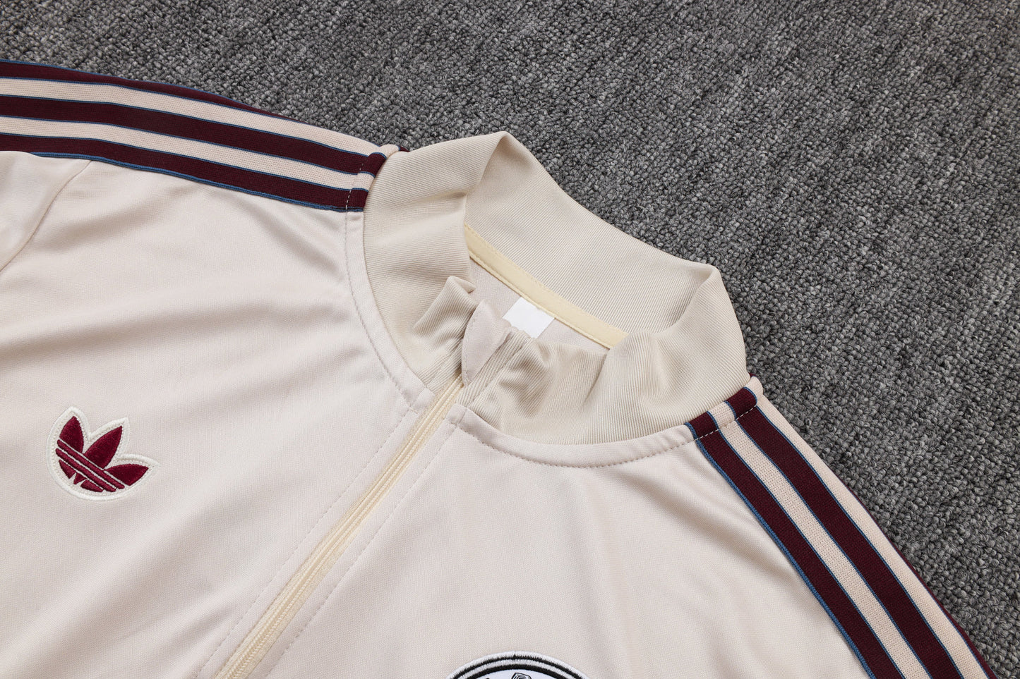 Ajax Retro Tracksuit 2025/26 – Adidas Originals Inspired Full Set