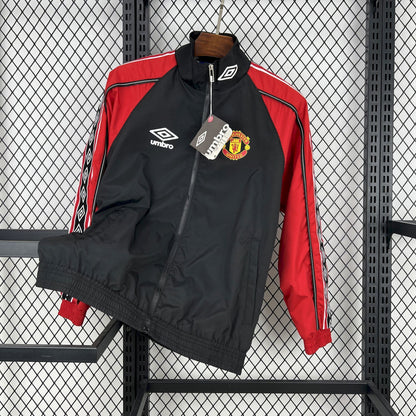 Manchester United 1998-99 Player Windbreaker – Retro Football Jacket