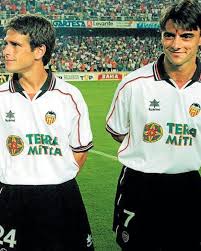 Valencia CF 1999/00 Home Retro Jersey – La Liga Classics (Short & Long Sleeve)