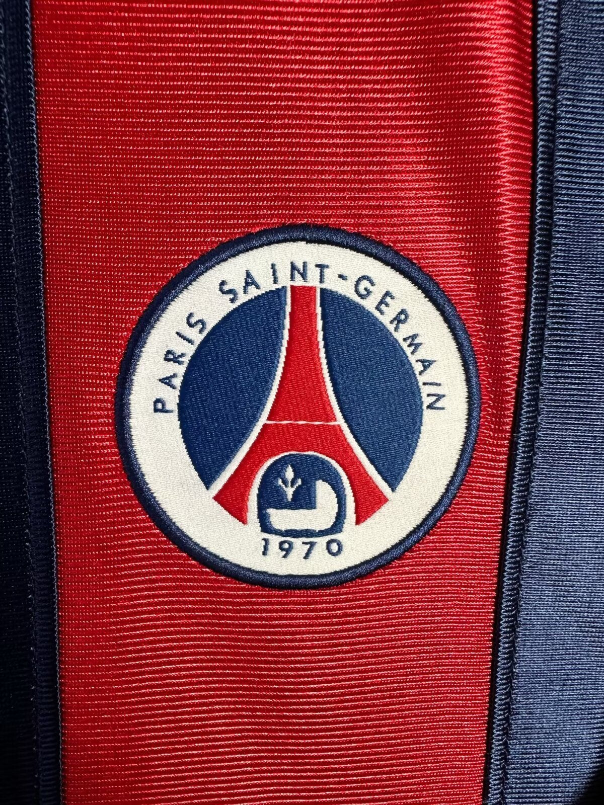 PSG 2001/02 Home Shirt – Long Sleeve (Ronaldinho Era)