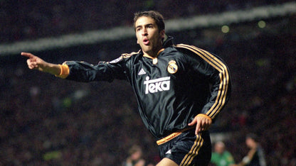 Real Madrid 1999/00 Away Retro Shirt – Black (Short Sleeve) -Retro Matchday 1999 2000